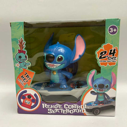 Juguete de Stitch en patineta con control remoto, luz y movimiento. 🛹